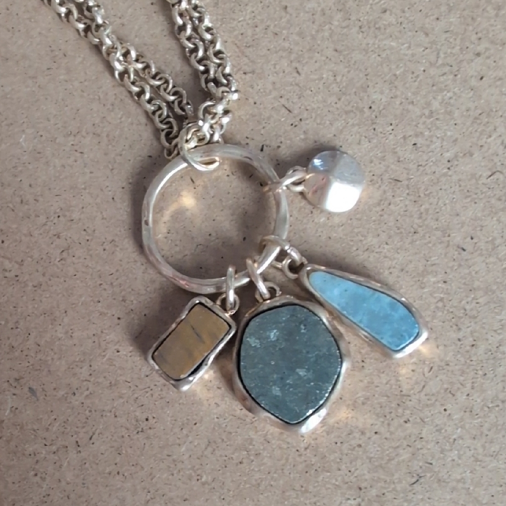 Universal Thread Gold Multi-Chain Necklace - Picture 4 of 8